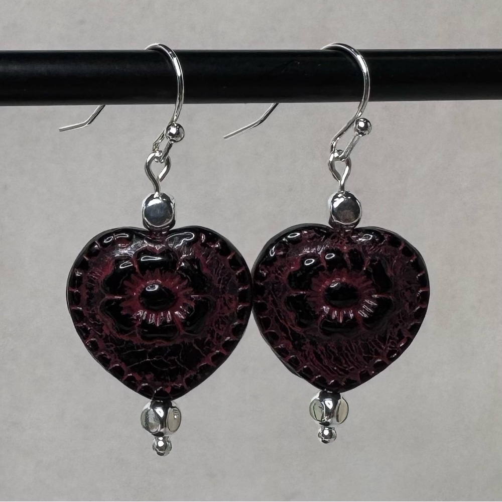 HAND CRAFTED Czech Glass Victorian Heart Earrings Purple & Silver 1 1/2” NWT - Picture 4 of 14